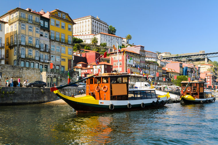 portugal-porto-_c_mapics-shutterstock_168892151-48ef2