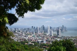 Colombia vs Panama – Which Country is Better for Travel?